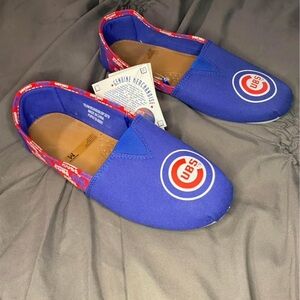 🐻Foco MLB Chicago Cubs Women’s Canvas Shoes. Size M (7-8)